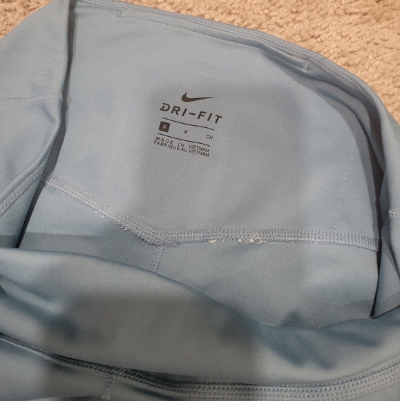 Nike Yoga Leggings small - Picture 2 of 2